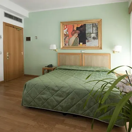 Touring Hotel 3*
