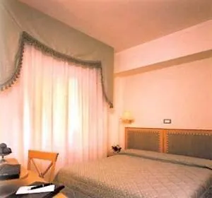 Hotel Touring 3*